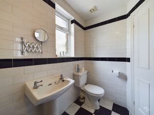 Photo 16- click for photo gallery